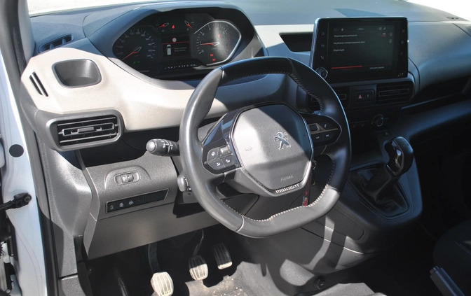 Peugeot Rifter cena 72900 przebieg: 132655, rok produkcji 2019 z Miastko małe 232